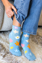 Load image into Gallery viewer, Sky Floral Ankle Socks