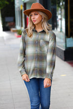 Load image into Gallery viewer, Weekend Ready Green Jacquard Plaid Button Up