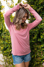 Load image into Gallery viewer, Mauve Cold Shoulder Cut Out Long Knit Top