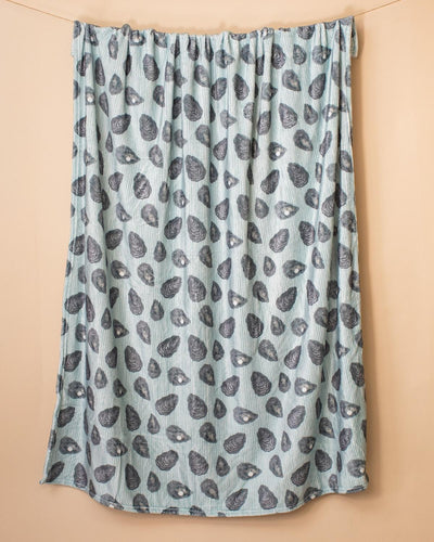 Oyster Throw Blanket