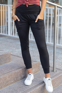 Black Pocketed Leggings